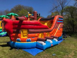 pirate20bouncer 1714675850 Pirate Bounce & Slide